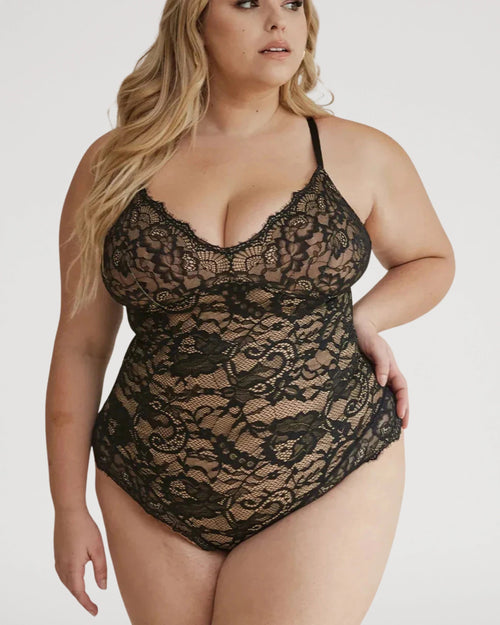 PLERIVA Breathable Lace V-Neck Bodysuit in Black, front view on a curvy model
