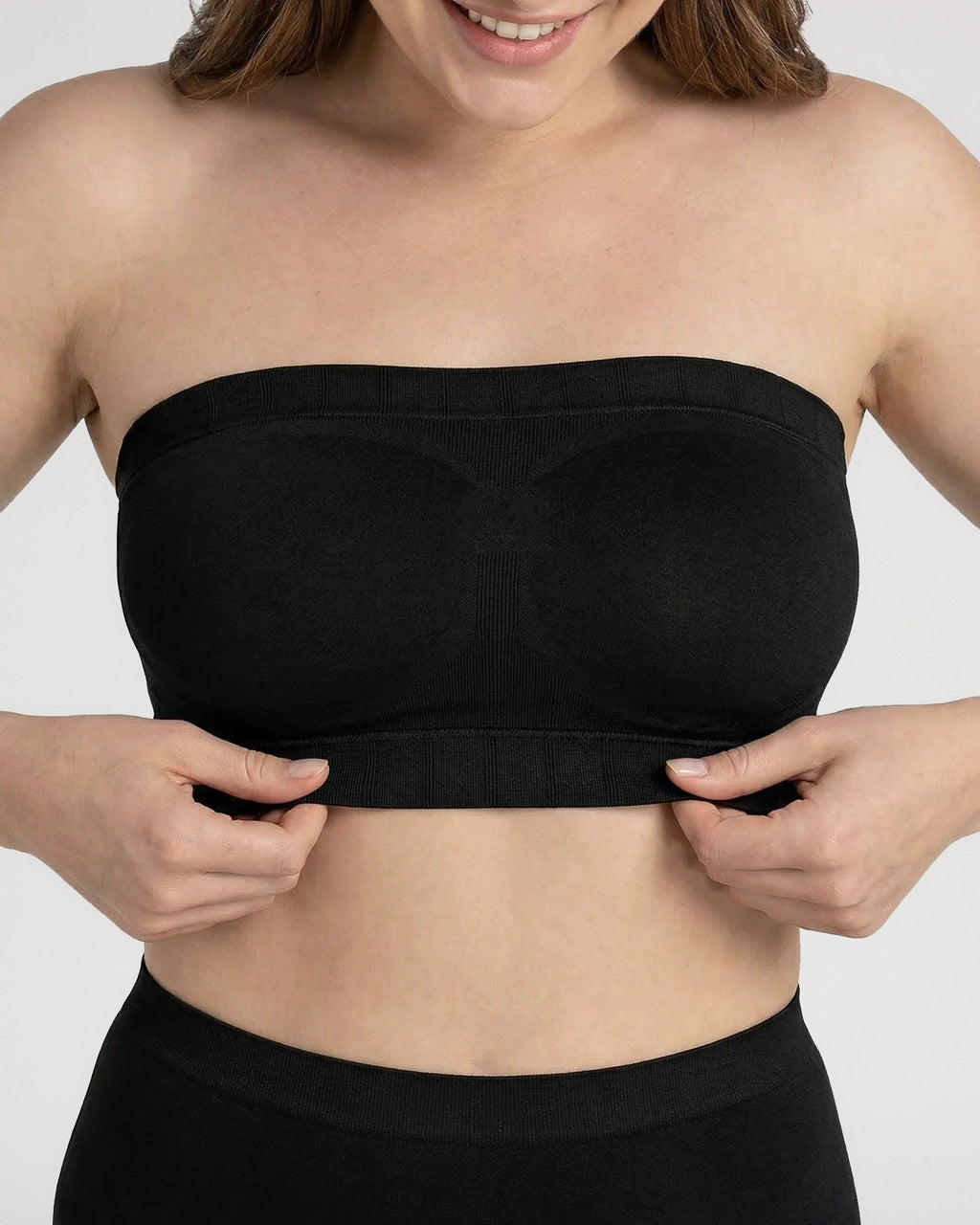 PLERIVA Convertible Invisible Support Bra in Black, close-up of the stretch band
