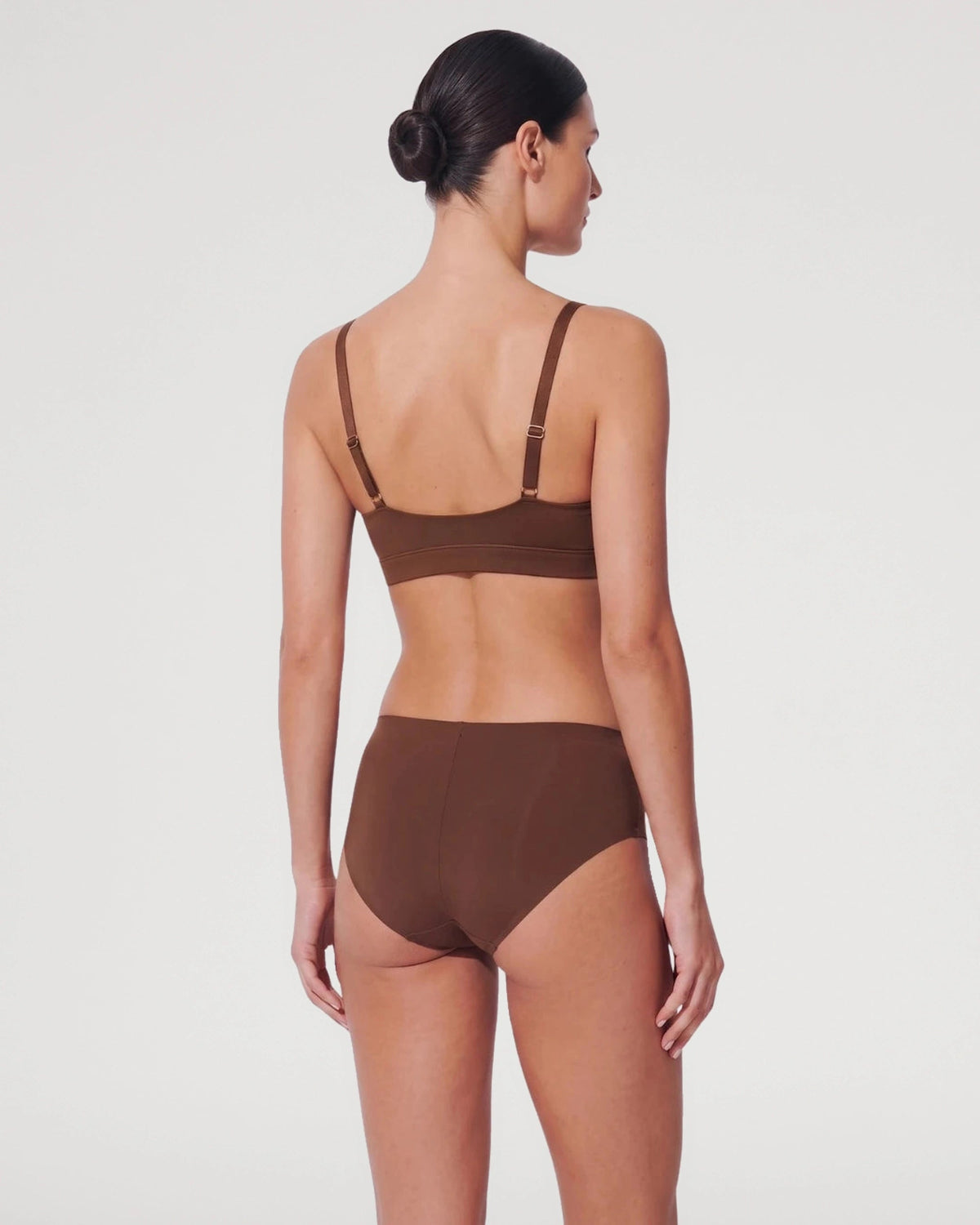 PLERIVA Padded Wireless Plunge Bralette in Hazelnut, back view showing the adjustable straps
