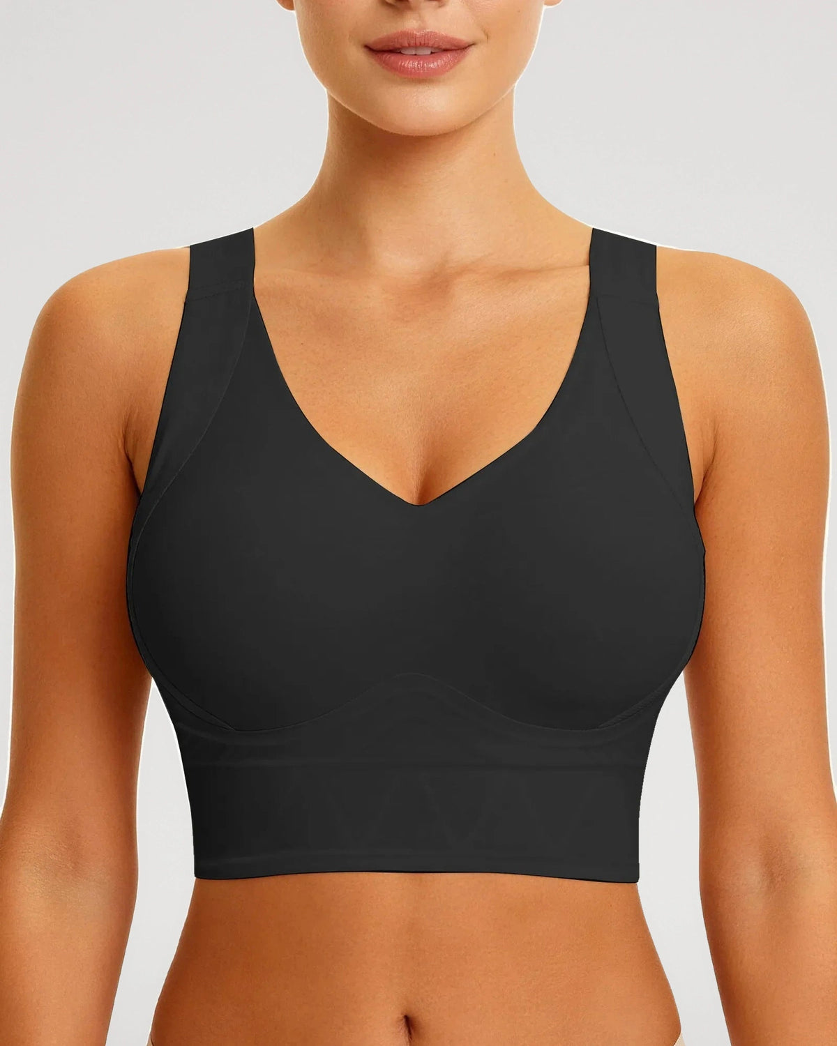 PLERIVA Padded Wireless T-Shirt Bra for Fuller Coverage in Black, front close-up on model