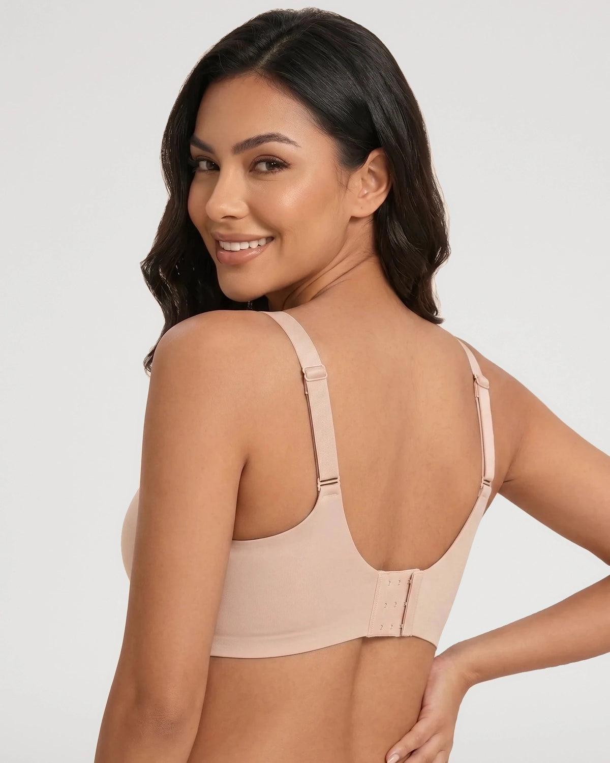 PLERIVA Scalloped Wireless Lift Bra in Nude, back view showing the hook closure