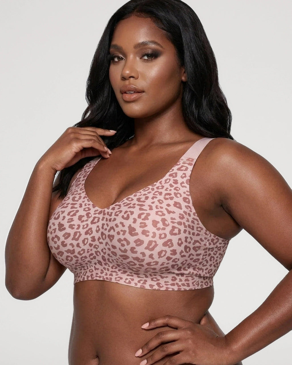 PLERIVA Seamless Wireless Full Coverage Lift Bra in Light Leopard, front view on model