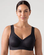 PLERIVA Smooth Back Full Coverage Wireless Bra in Black, front view on model