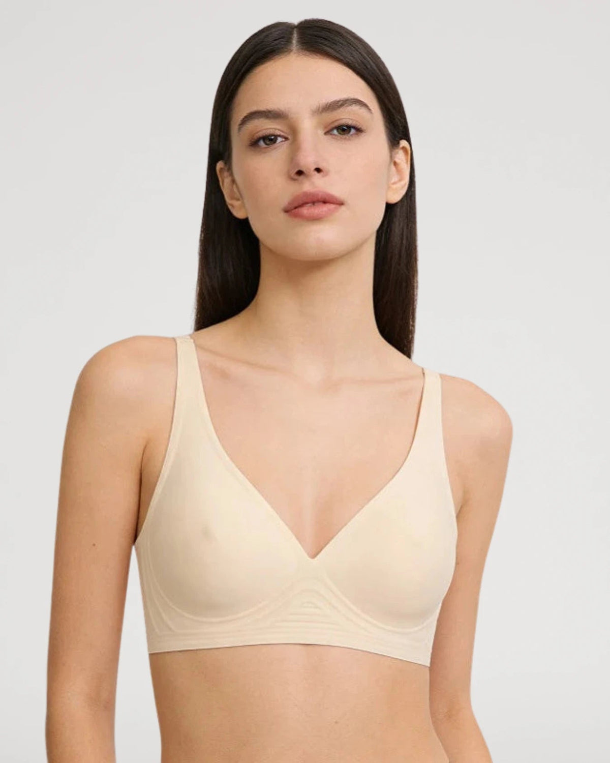 PLERIVA Wireless Contour Detail Lift Bra in Nude, front view