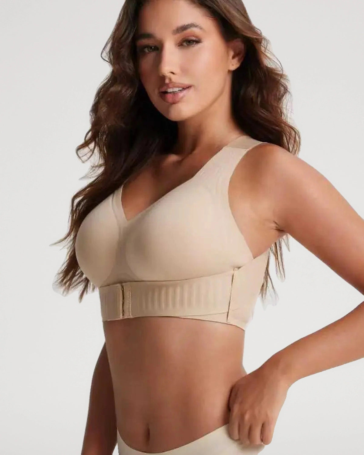 PLERIVA Wireless Posture Bra with Front Closure in Nude, three-quarter view